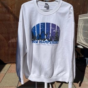 New Hampshire Logo Live Free or Die White Sweatshirt - Size XL